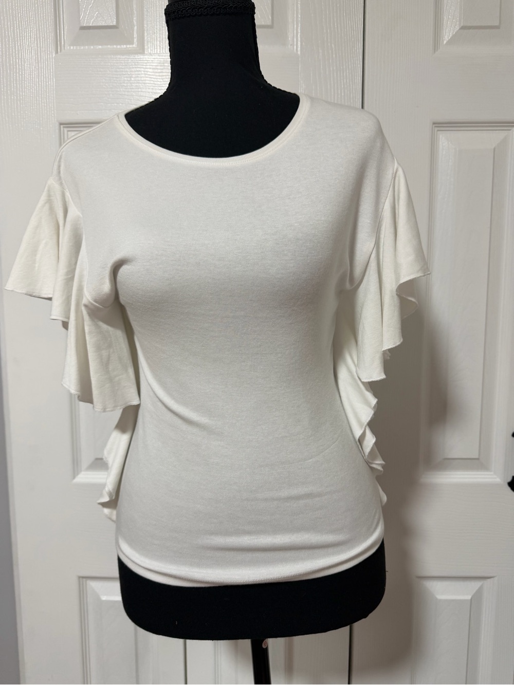 Zara Ivory Ruffle Sleeve Tee